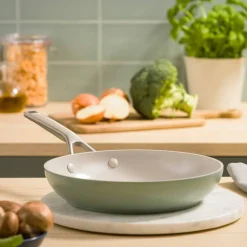Advanced Hard Anodized stekpanna 24 cm, cardamom