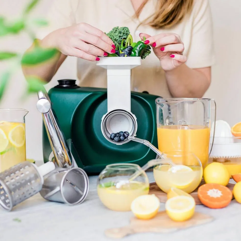 AKM 6230 Go Green köksassistent, glossy vit