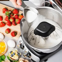 AKM 6230 köksmaskin + Assistent Original vispskål, glossy white