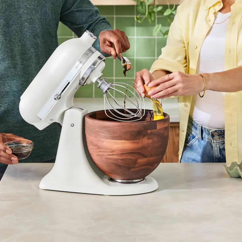 Artisan köksmaskin 4,7 liter med träskål i valnöt, porcelain