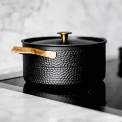 Arvet.2 gryt- & stekset 3 delar