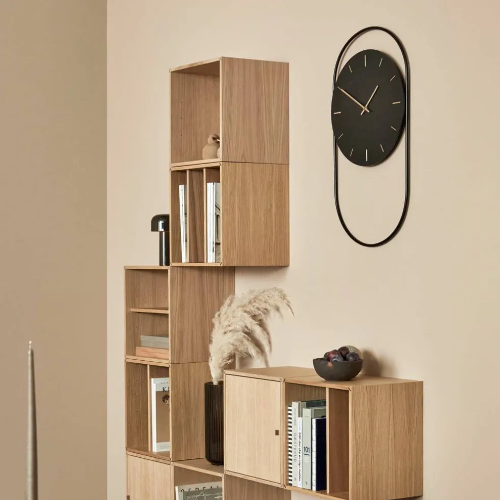 A-Wall klocka svart/metall