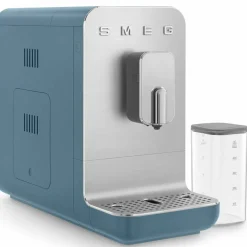BCC13SBMEU helautomatisk espressomaskin med mjölksystem, stormblå
