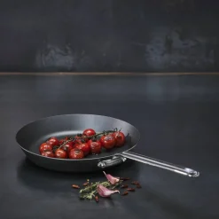 Black Iron Stekpanna 26 cm, kolstål