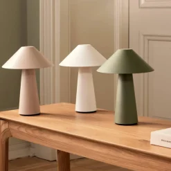 Cannes IP44 portabel bordslampa, beige
