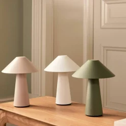 Cannes IP44 portabel bordslampa, beige