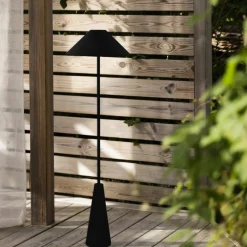 Cannes portabel golvlampa, svart