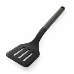 Classic hålad stekspade, empire red