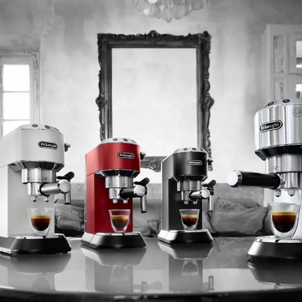 EC685.W Espressomaskin Vit