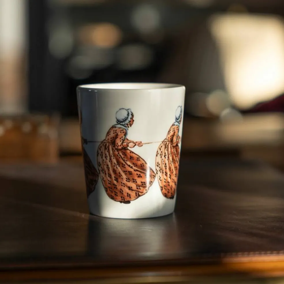 Elsa Beskow mugg med handtag 28 cl, Mrs Beetroot