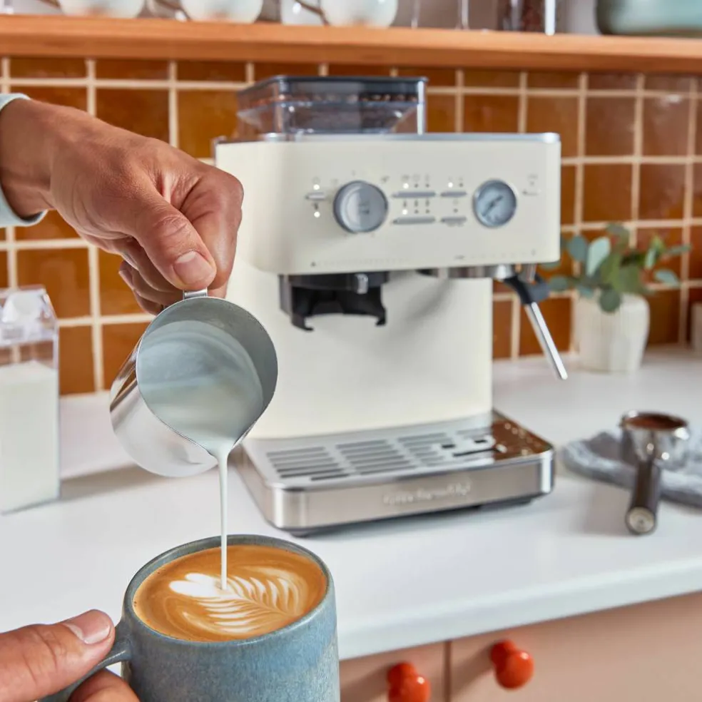 Espressomaskin med kaffekvarn, candy apple