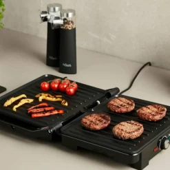 Falster bord-/paninigrill, svart/rostfri