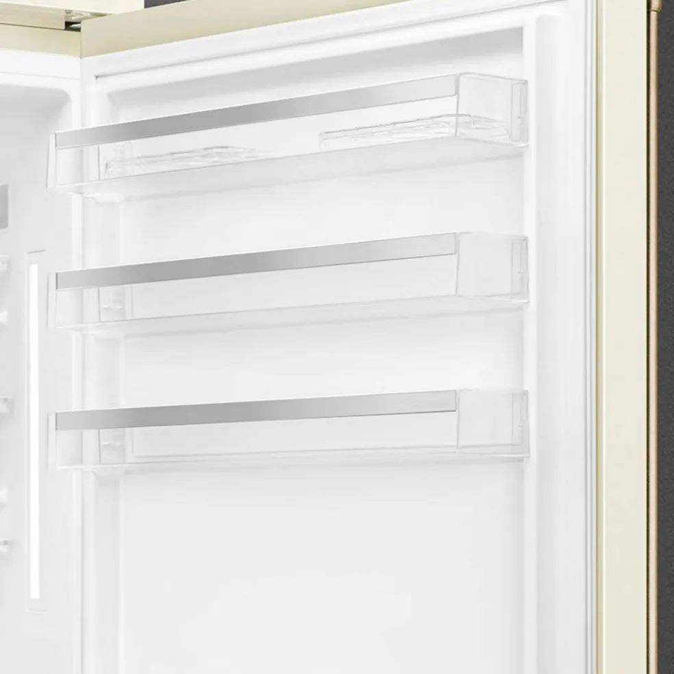 FA8005RPO6 högerhängd kyl/frys 70 cm, creme