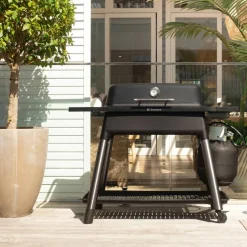 FURNACE™ Gen III gasolgrill med Premium toolkit, svart