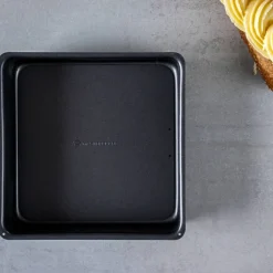 Fyrkantig Bakform Löstagbar Botten Non-stick 25 cm
