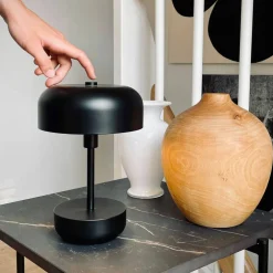 Haipot portabel LED-bordslampa, svart