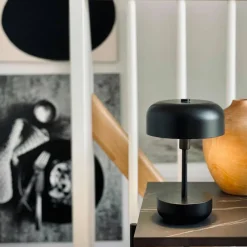 Haipot portabel LED-bordslampa, svart