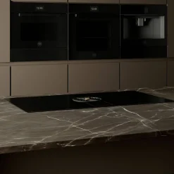 Induktionshäll med integrerad fläkt 83 cm, 4 zoner, flex