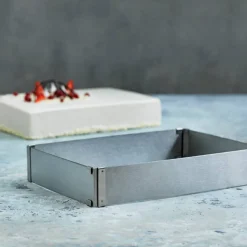 Justerbar kakform 28 x 18 x 5 cm, rostfritt stål