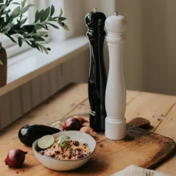 Karou salt-/pepparkvarn 40 cm, svart
