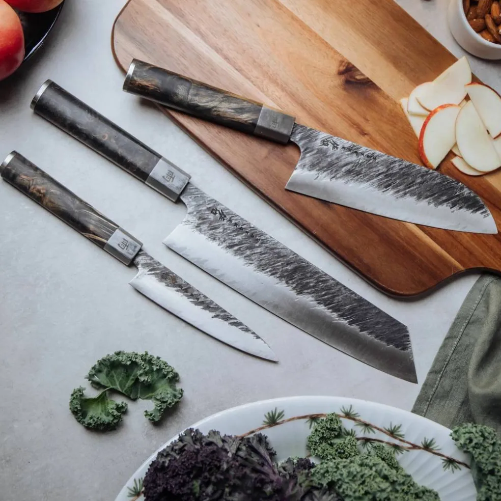 Knivset, 3 delar