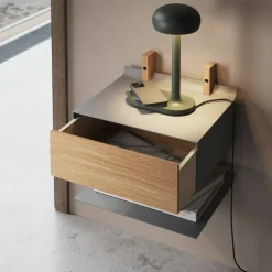 Lampa med trådlös Qi-laddare, cloud