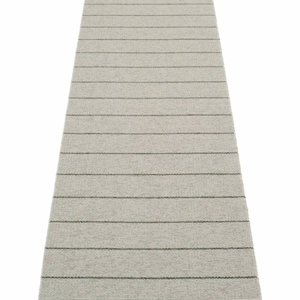 Matta Carl, 70 x 270 cm, warm grey/fossil grey