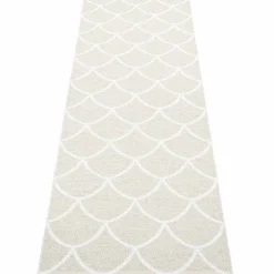 Matta Kotte, 70 x 225 cm, fossil grey/white