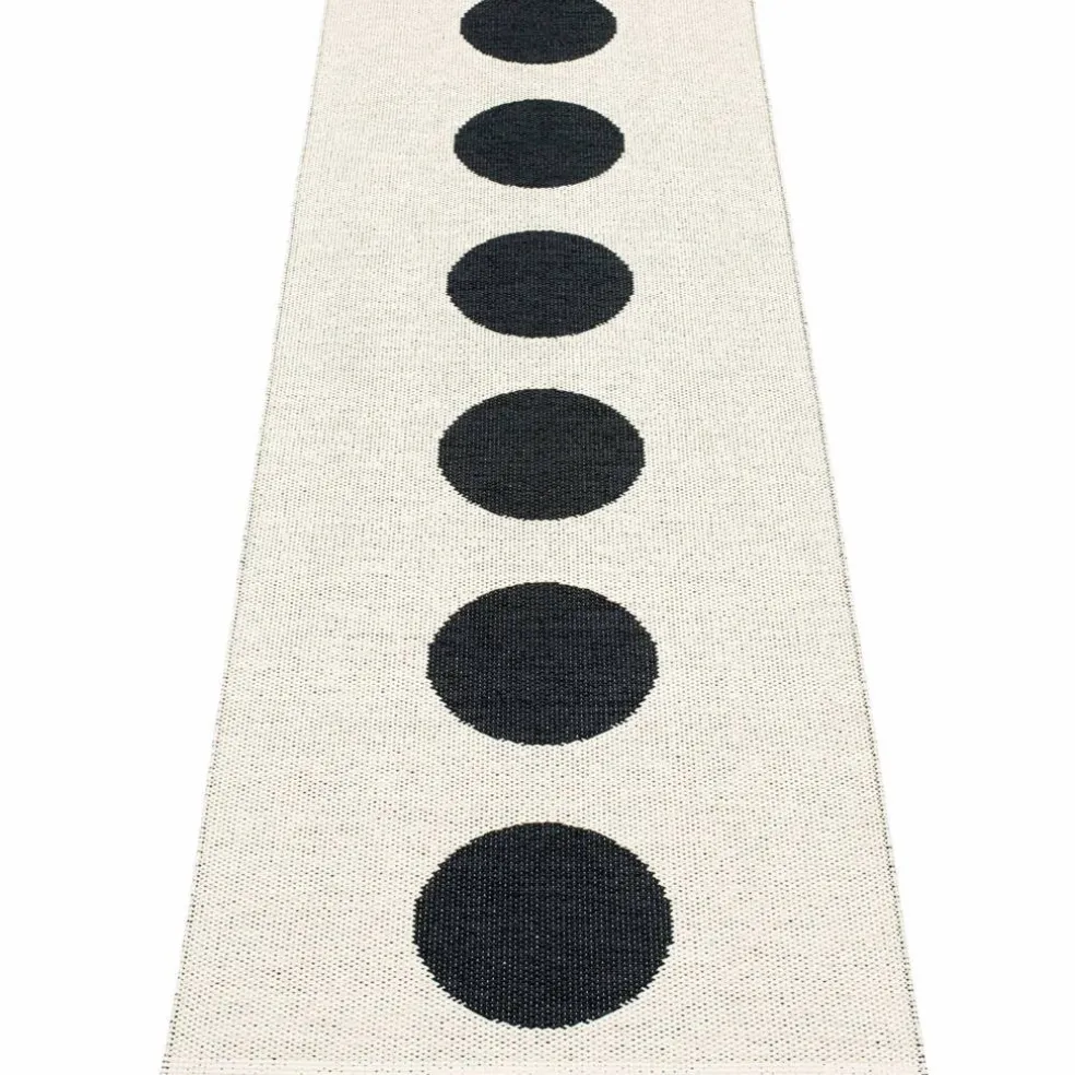 Matta Vera, 70 x 150 cm, black/vanilla