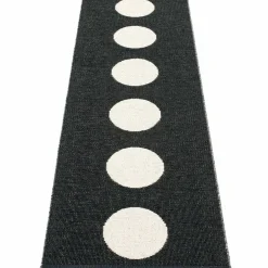 Matta Vera, 70 x 150 cm, black/vanilla
