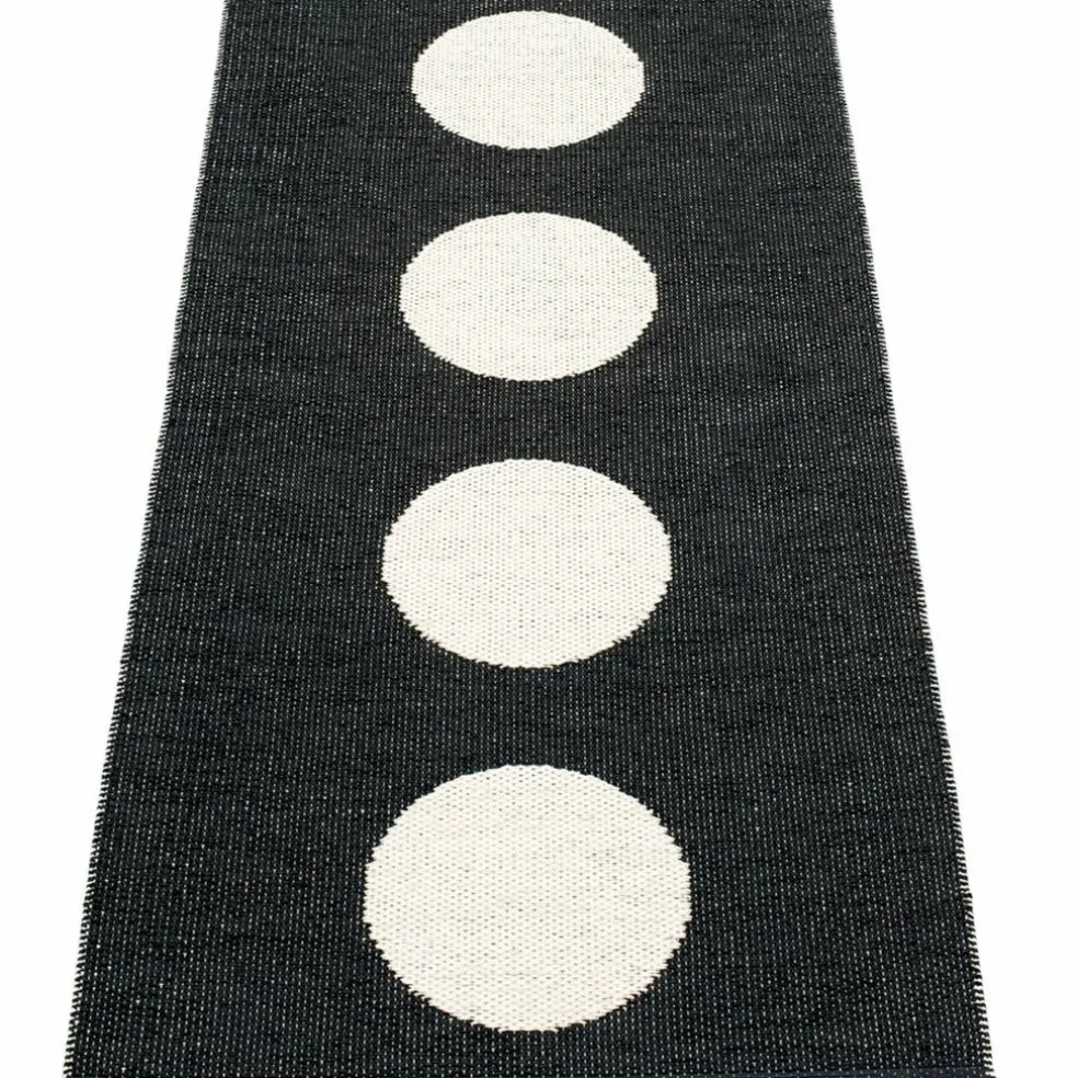Matta Vera, 70 x 300 cm, black/vanilla