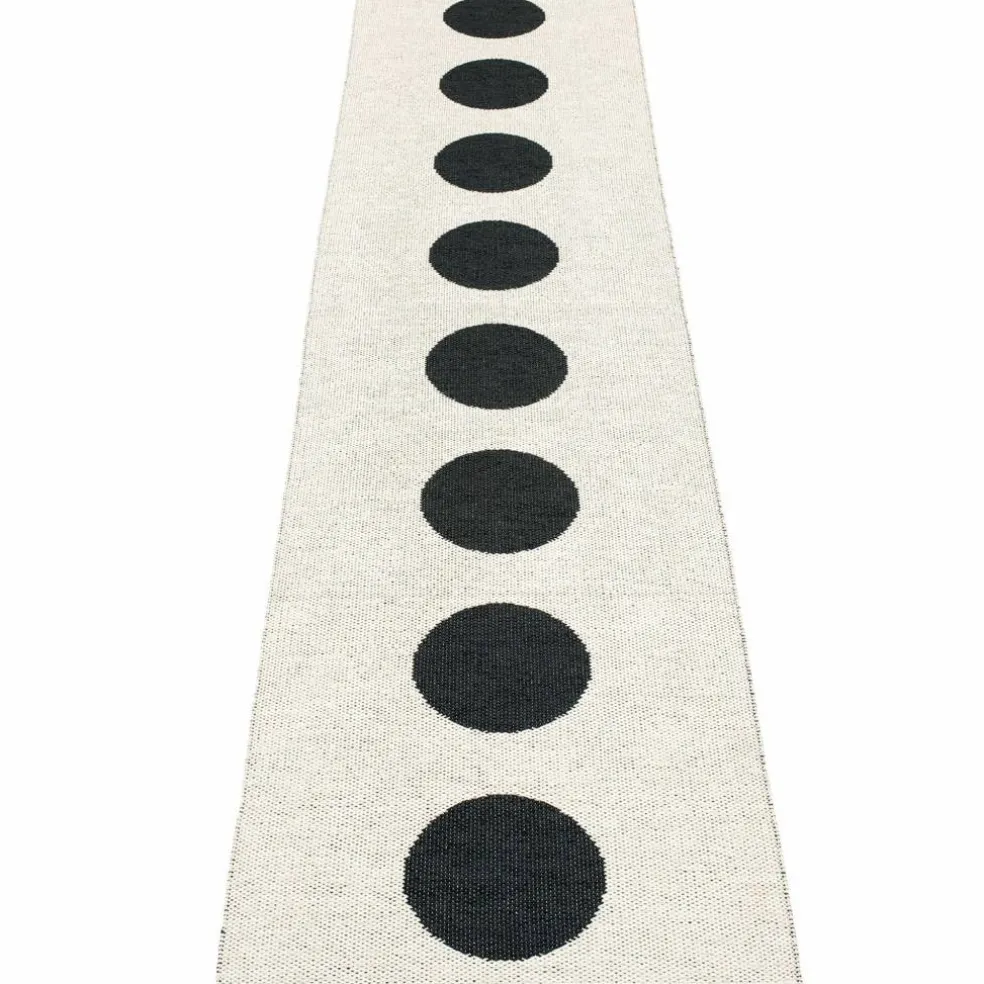 Matta Vera, 70 x 225 cm, black/vanilla