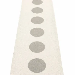 Matta Vera, 70 x 225 cm, warm grey/vanilla