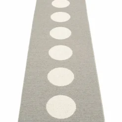 Matta Vera, 70 x 225 cm, warm grey/vanilla