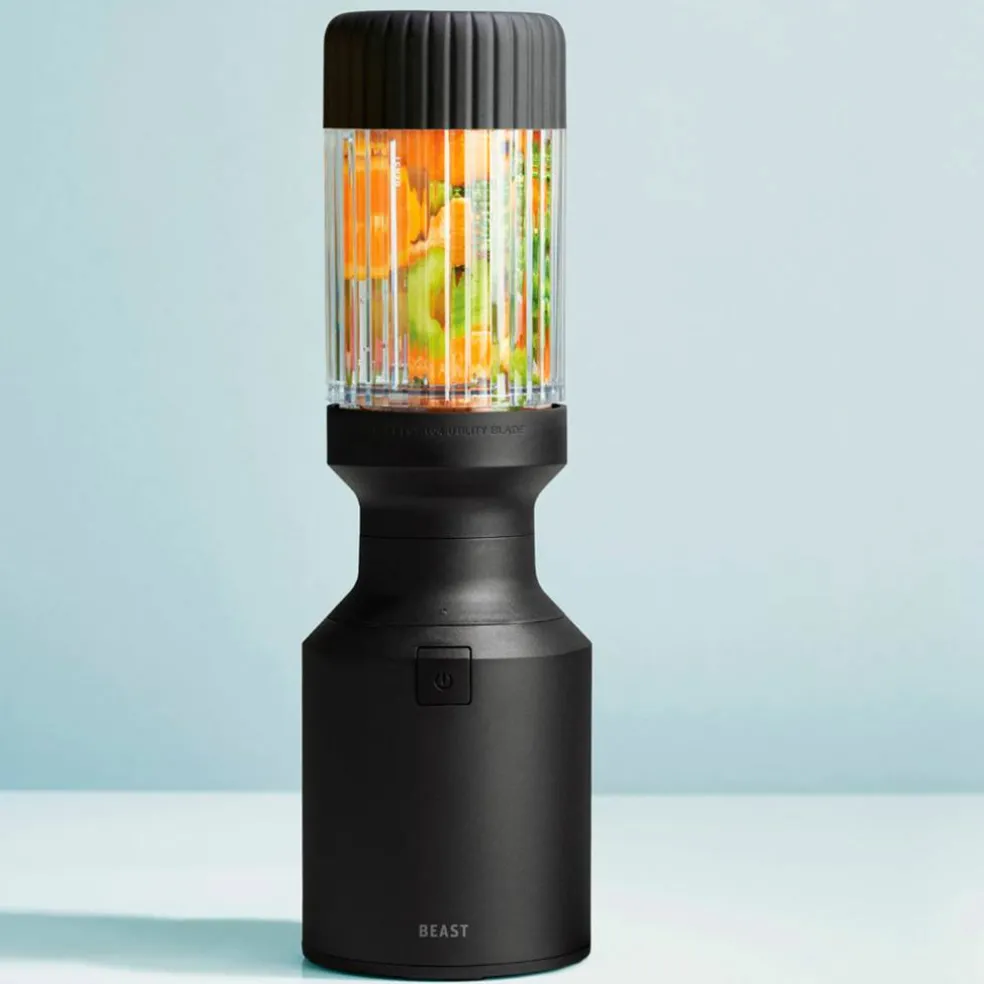 Mighty Plus 850 blender, sand