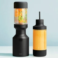 Mighty Plus 850 blender, sand