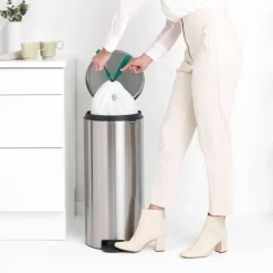 NewIcon pedalhink 30 liter, mattsvart