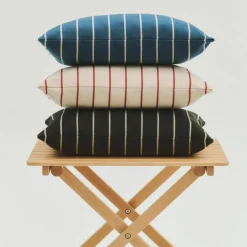 Outdoor Market kudde 45 × 35 centimeter, svart/beige