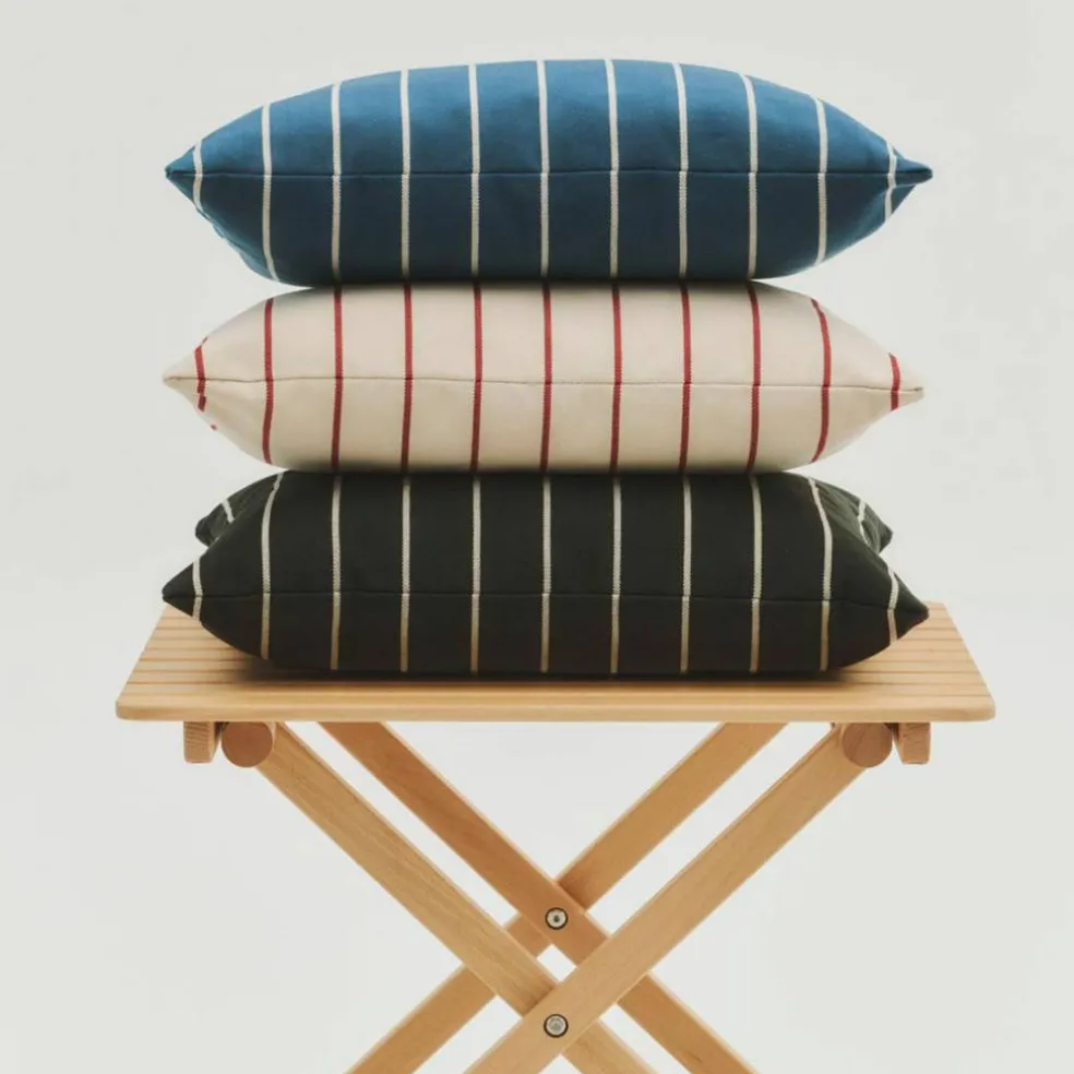 Outdoor Market kudde 45 × 35 centimeter, svart/beige