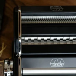 Pastamaskin Atlas 150+ Svart