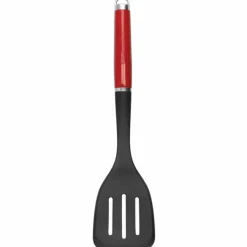 Perforerad stekspade, almond cream