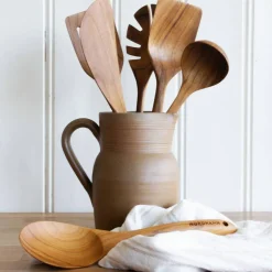 Perforerad stekspade 34 cm, teak