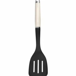 Perforerad stekspade, empire red