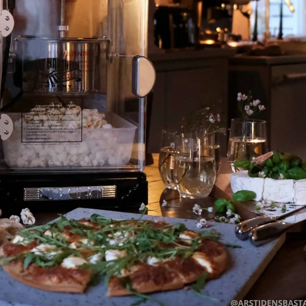 Pizzaset med Lavasten och Bakspade