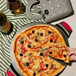 Pizzasten m. handtag, gjutjärn