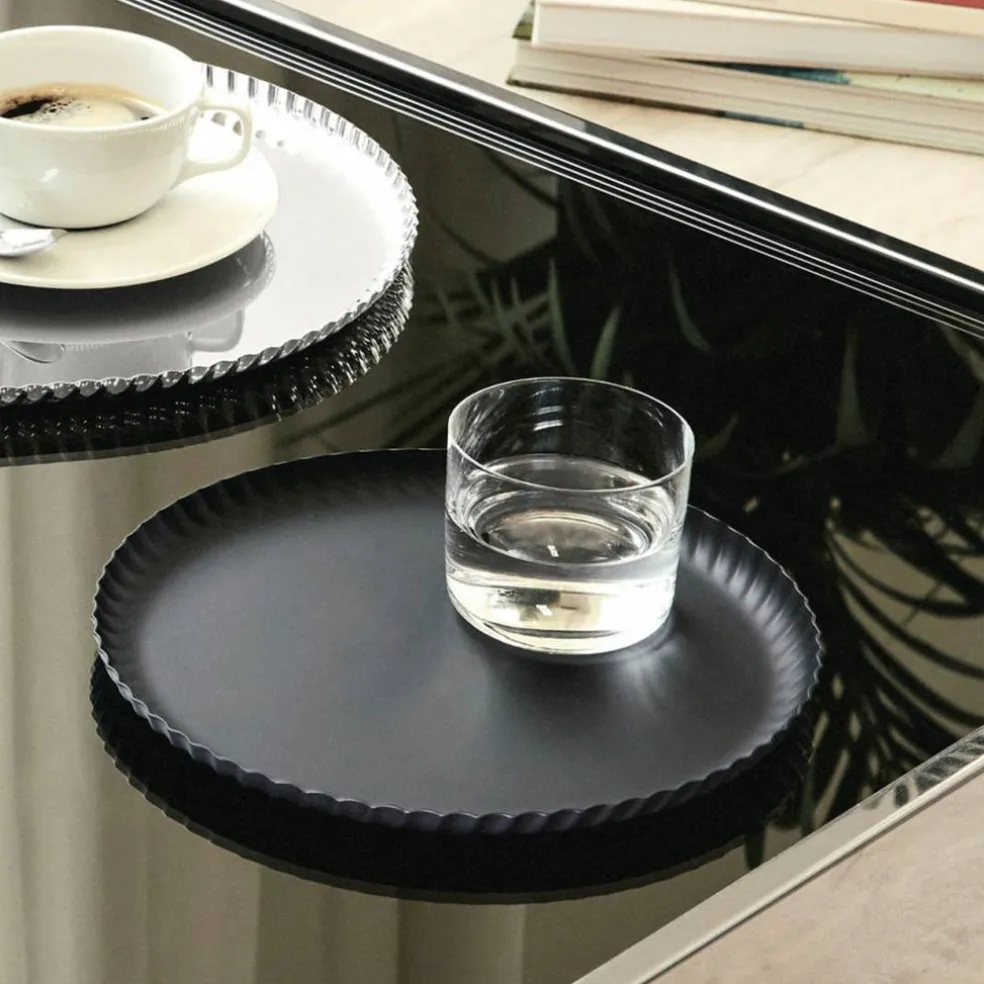 Pleats bricka 31 cm, svart