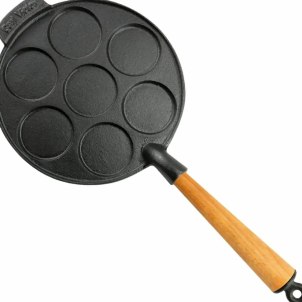 Plättjärn i gjutjärn 23 cm, handtag i bok