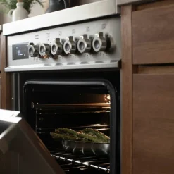 PRO64I1ENET2 Professional induktionsspis 60 cm med 4 zoner och 1 ugn, svart