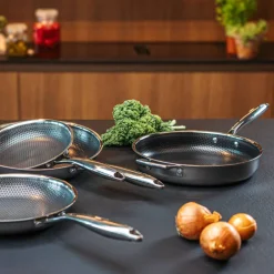 Santo sautépanna med lock 28 cm