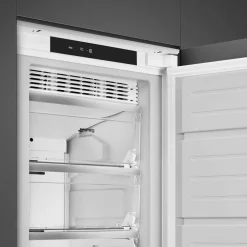 S9F174DND integrerat frysskåp door-on-door 178 cm